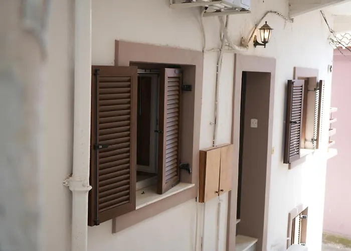 φιλόξενο σπίτι *